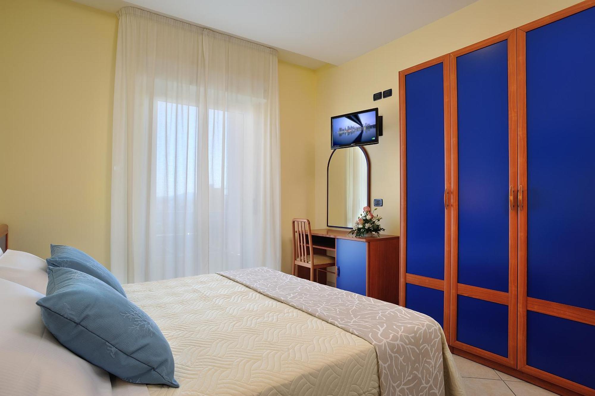 Hotel Riviera B&B ميسانو ادرياتيكو المظهر الخارجي الصورة