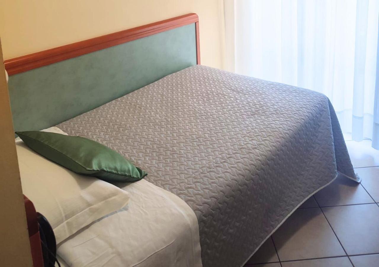 Hotel Riviera B&B ميسانو ادرياتيكو المظهر الخارجي الصورة