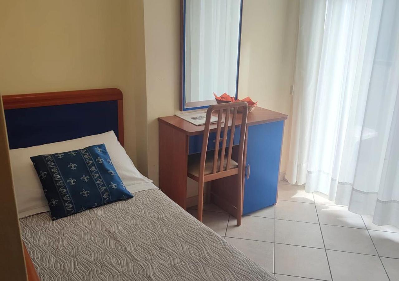 Hotel Riviera B&B ميسانو ادرياتيكو المظهر الخارجي الصورة