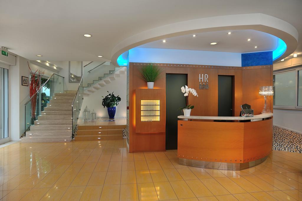 Hotel Riviera B&B ميسانو ادرياتيكو المظهر الخارجي الصورة