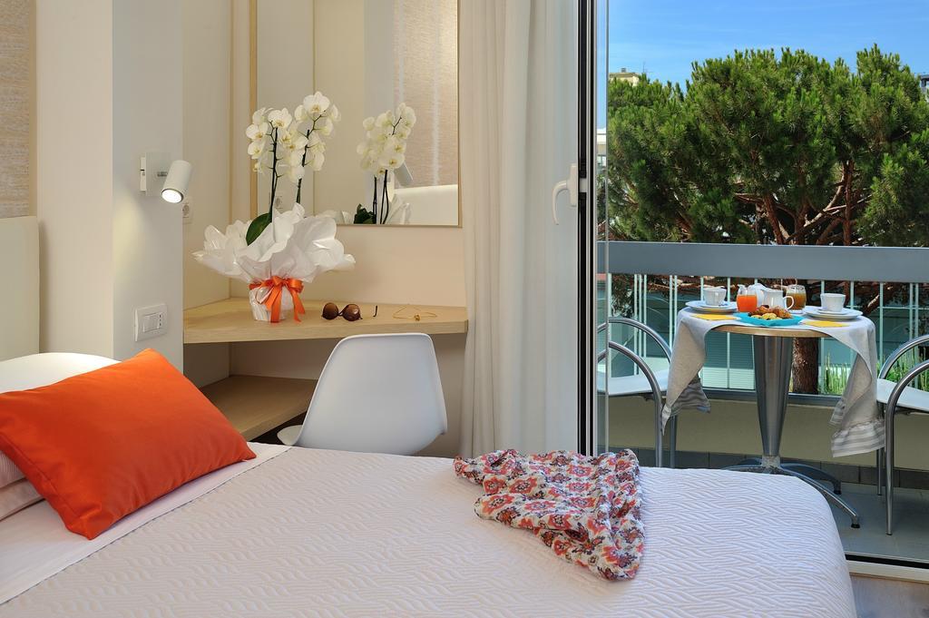 Hotel Riviera B&B ميسانو ادرياتيكو المظهر الخارجي الصورة