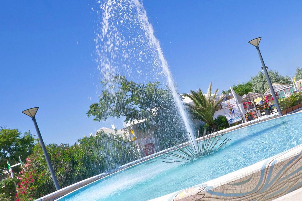 Hotel Riviera B&B ميسانو ادرياتيكو المظهر الخارجي الصورة